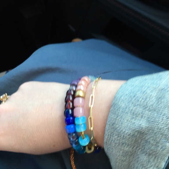 Glass rainbow pony bead bracelet - Picture 3 of 4